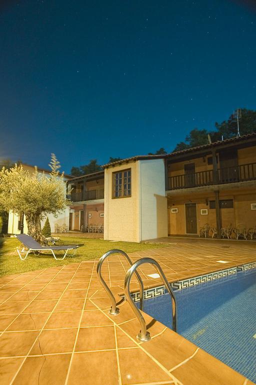 Apartamentos Via Nova โอว์เรนเซ ภายนอก รูปภาพ