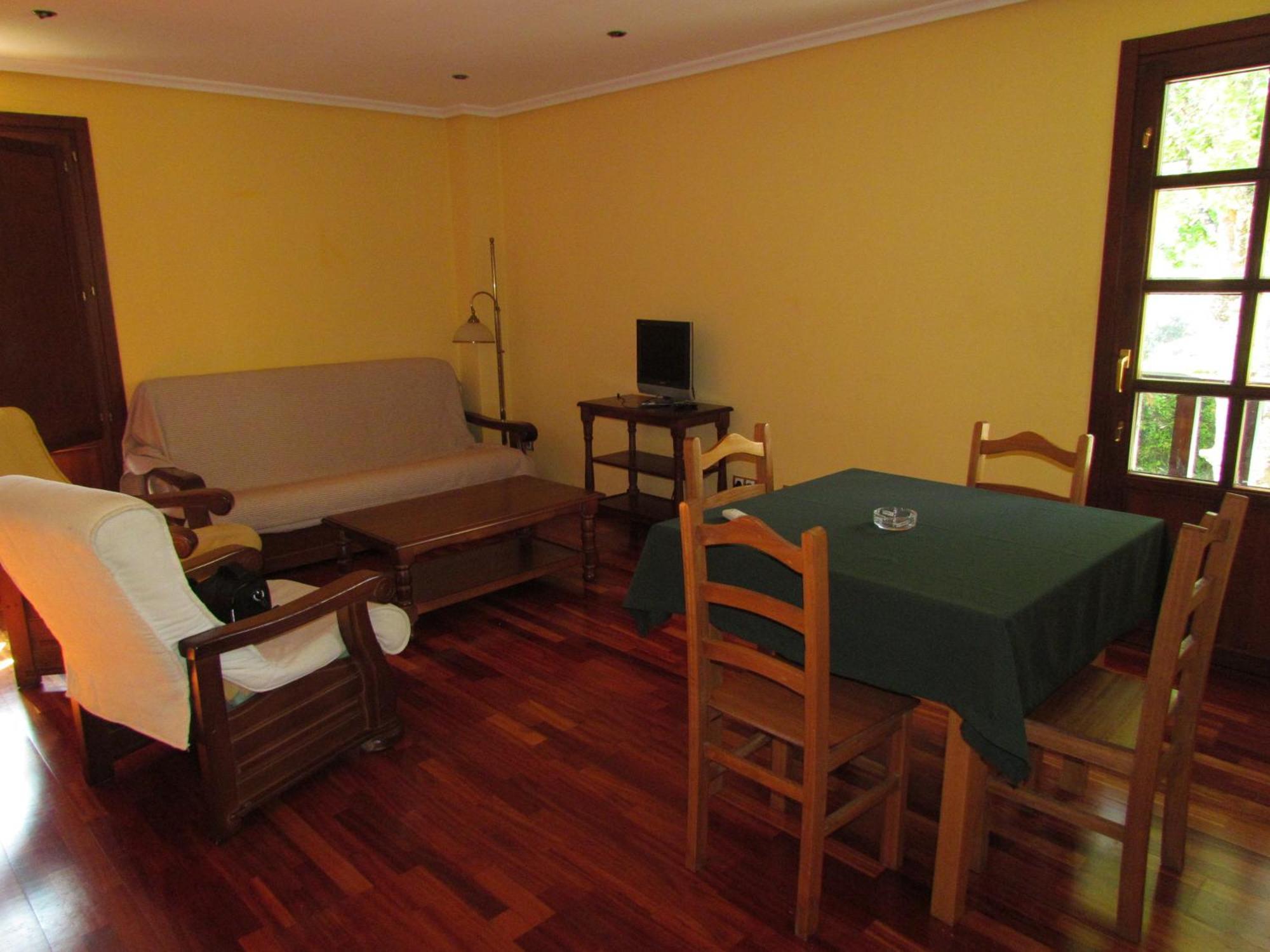 Apartamentos Via Nova โอว์เรนเซ ภายนอก รูปภาพ